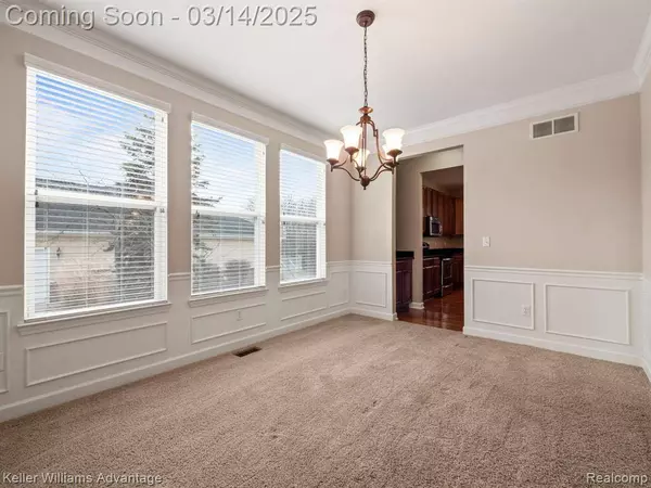 23677 Prescott Lane E, South Lyon, MI 48178