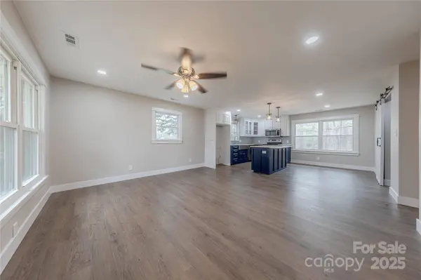 1114 University DR, Lancaster, SC 29720