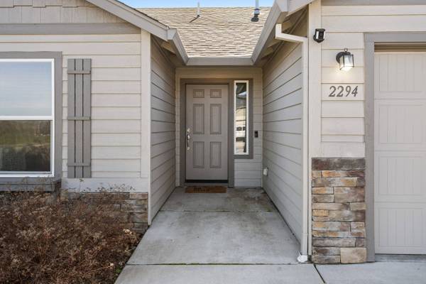 2294 Hill WAY, Medford, OR 97504