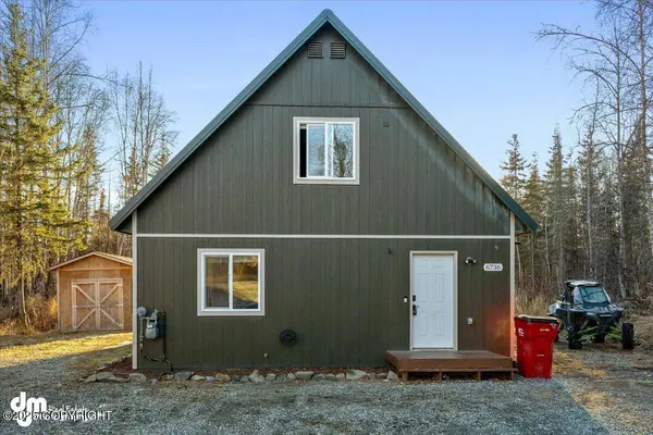 6736 S Hallie DR, Wasilla, AK 99623