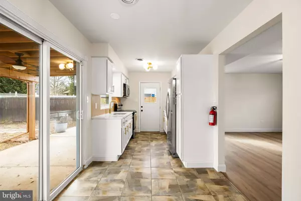 111 DORY CT, Beverly, NJ 08010