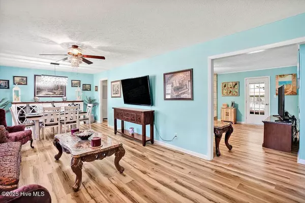 361 Country Club RD, Whiteville, NC 28472