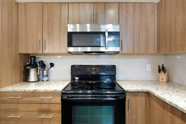 755 Copperpond BLVD SE #4115, Calgary, AB T2Z 4R2