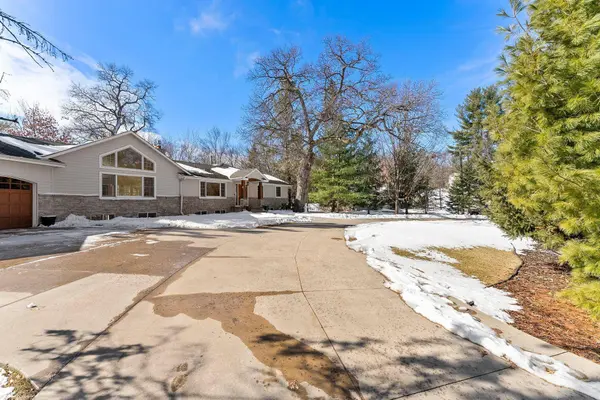 13907 Spring Lake RD, Minnetonka, MN 55345