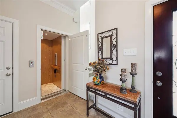 18607 Upper Bay Road RD, Houston, TX 77058