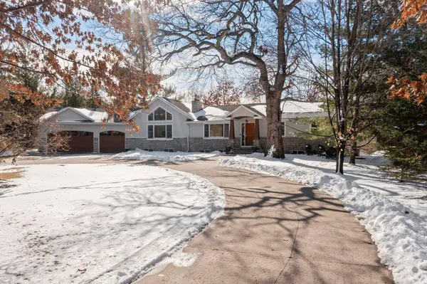 13907 Spring Lake RD, Minnetonka, MN 55345