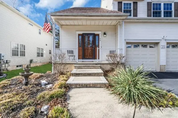 23 Walters Brook Dr, Bridgewater Twp., NJ 08807