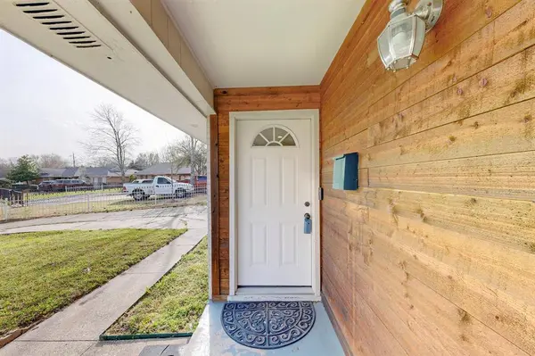 8337 Rayville Drive, Dallas, TX 75217