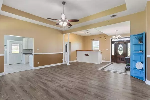 8149 RIVER RD, Waggaman, LA 70094