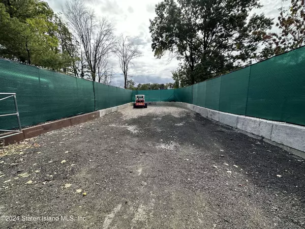 0 Wanier AVE, Staten Island, NY 10309