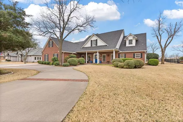 5713 Tee Box Court, Granbury, TX 76049