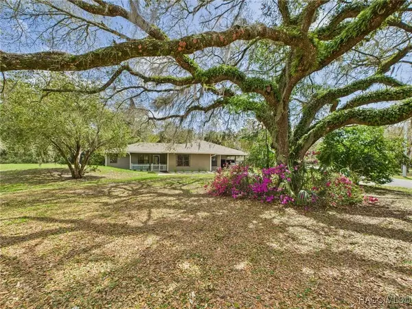 10243 W Pamondeho CIR, Crystal River, FL 34428