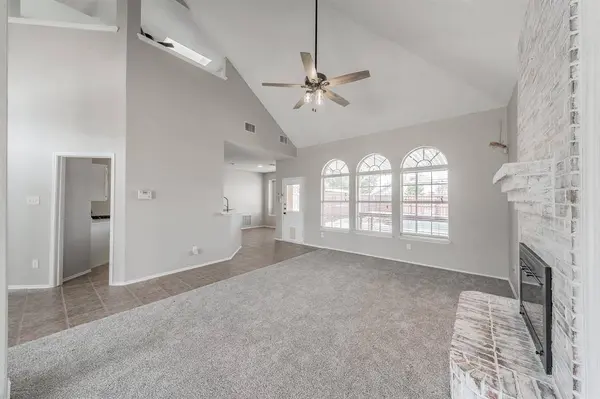 1718 Crosshaven Drive, Lewisville, TX 75077