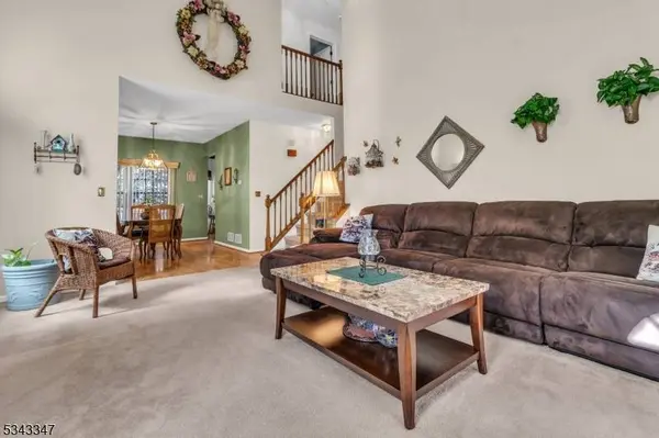 23 Walters Brook Dr, Bridgewater Twp., NJ 08807