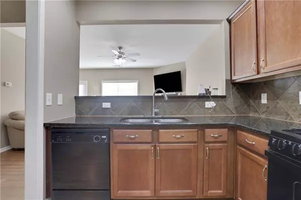 300 Knelston Oak DR, Suwanee, GA 30024