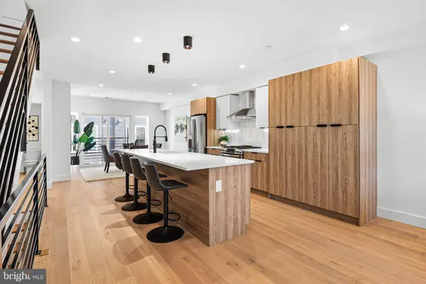 2813 S HUTCHINSON ST, Philadelphia, PA 19148