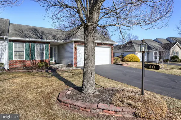 40 BURWICK DR, Mechanicsburg, PA 17050