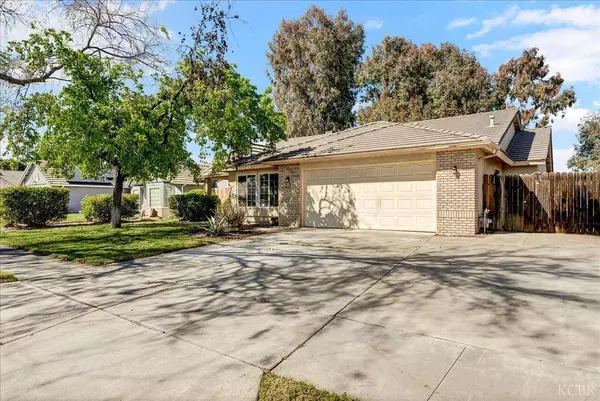 212 Cantebury Drive, Lemoore, CA 93245