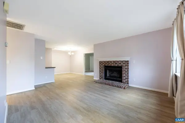 1006 AMBER RIDGE RD, Charlottesville, VA 22901