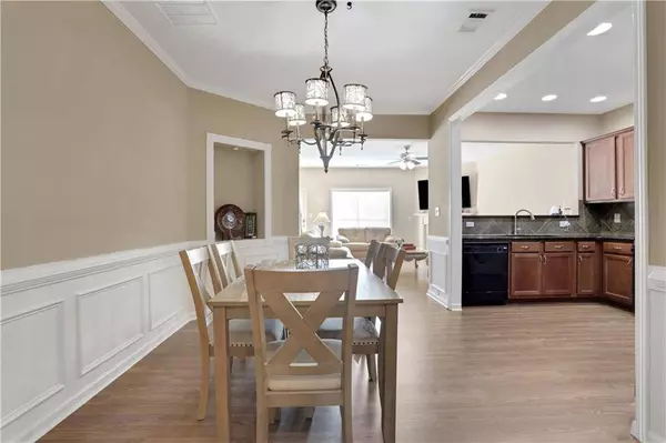 300 Knelston Oak DR, Suwanee, GA 30024