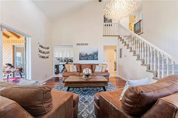 10622 W 116TH TER, Overland Park, KS 66210