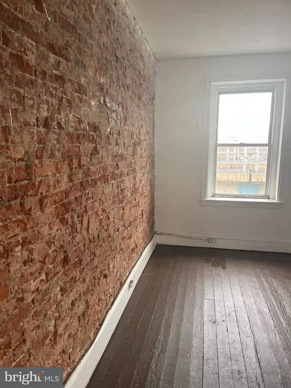 2844 KENSINGTON AVE, Philadelphia, PA 19134