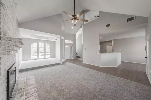 1718 Crosshaven Drive, Lewisville, TX 75077