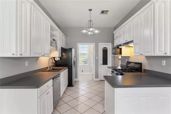 8149 RIVER RD, Waggaman, LA 70094