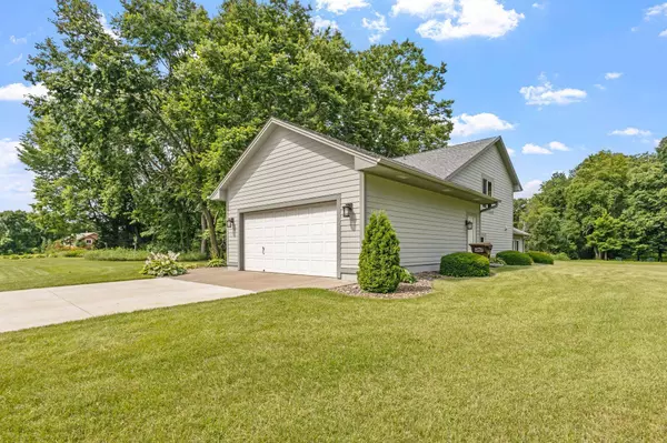 13721 Norwood LN N, Dayton, MN 55327