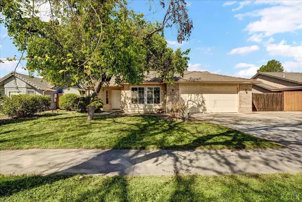 212 Cantebury Drive, Lemoore, CA 93245