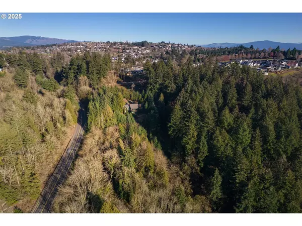 Brady RD, Camas, WA 98607