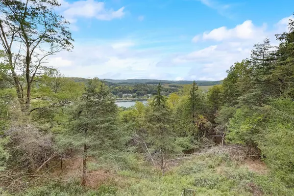 W11292 Cactus Acres Road, Lodi, WI 53555