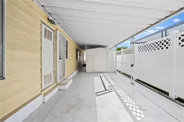 601 N Kirby ST #220, Hemet, CA 92545