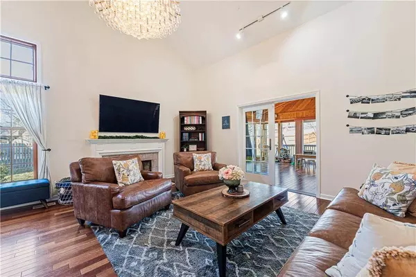 10622 W 116TH TER, Overland Park, KS 66210