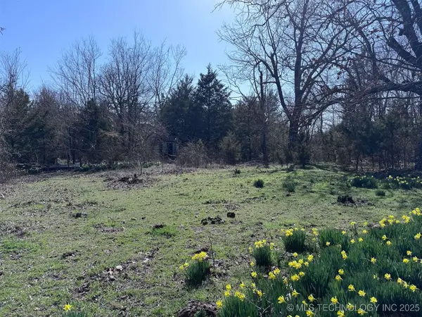 Hwy 101, Muldrow, OK 74948