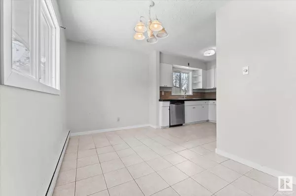 11544 and 11546 136 ST NW, Edmonton, AB T5M 1M3