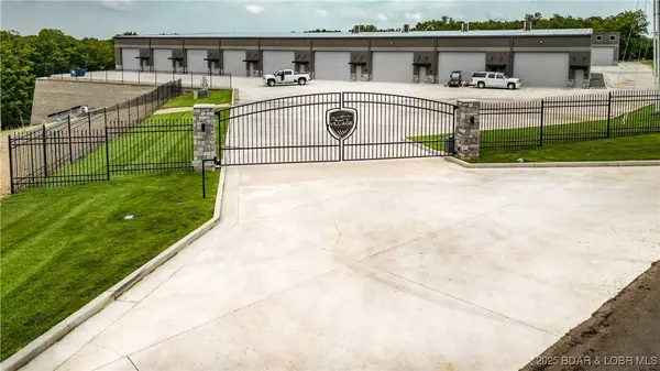 255 Shawnee Bend RD #170, Sunrise Beach, MO 65079