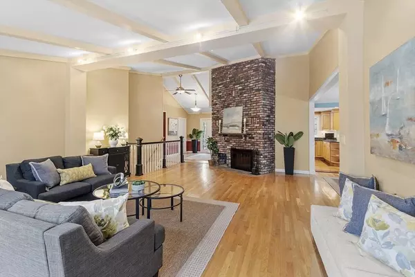 52 Gray Rd, Andover, MA 01810