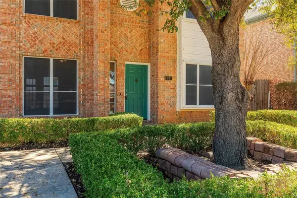 1731 Circle Creek Drive, Lewisville, TX 75067