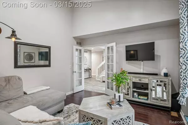 29690 CANTERBURY, Farmington Hills, MI 48331