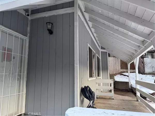 531 Rose LN, Twin Peaks, CA 92391