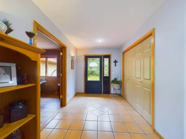 1057 E River DR, River Falls, WI 54022