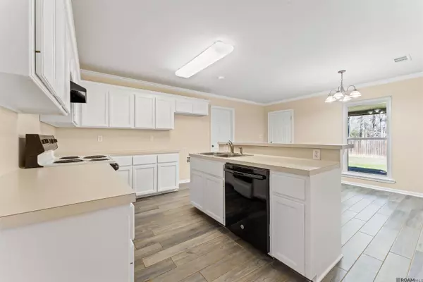 12503 Havenwood Dr, Denham Springs, LA 70726