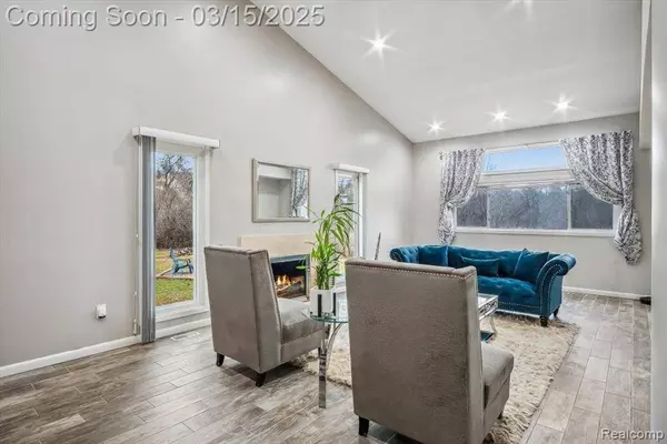 29690 CANTERBURY, Farmington Hills, MI 48331