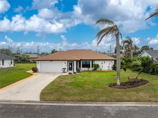 12 CHARLESTON CIR, Englewood, FL 34223