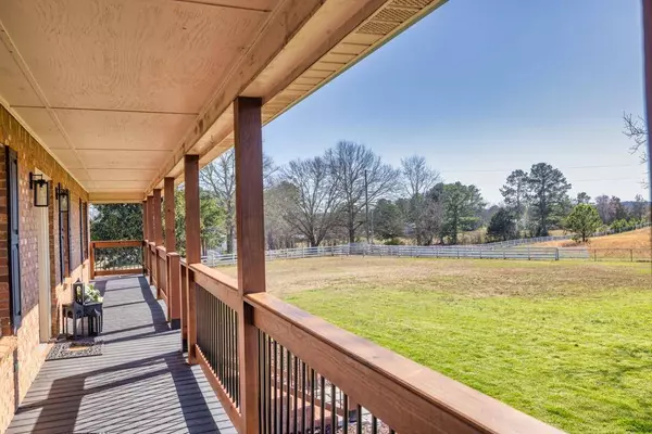 5692 Rock Patch RD, Loganville, GA 30052