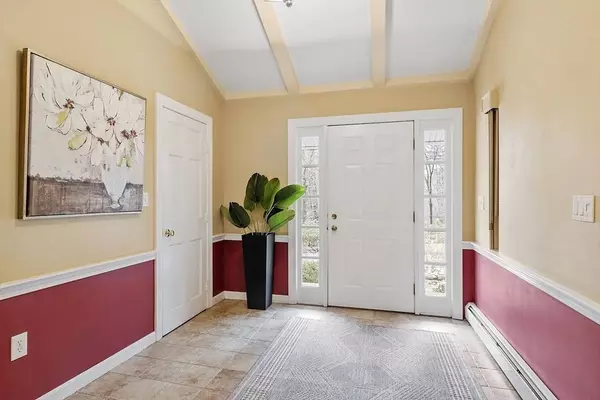 52 Gray Rd, Andover, MA 01810