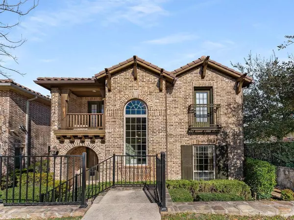 7004 Comal Drive, Irving, TX 75039