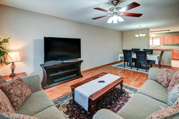 1493 Don Simon Drive, Sun Prairie, WI 53590