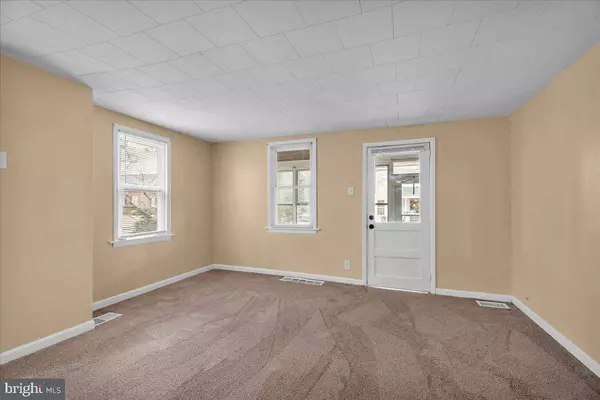 139 S MAIN ST, Medford, NJ 08055